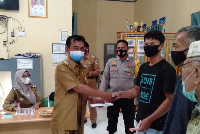 Pekon Laay Salurkan BLT-DD Tahap I dan II