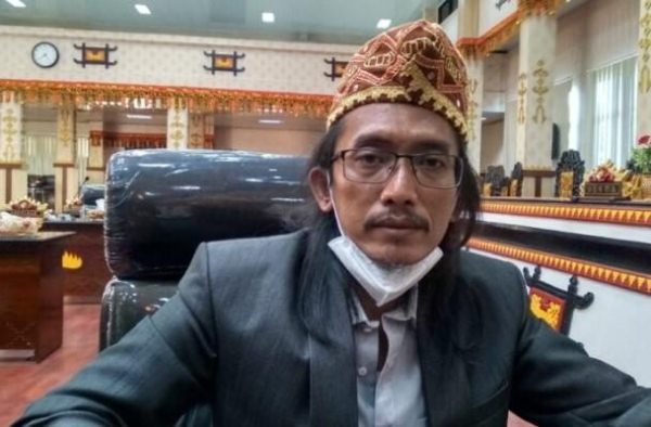 Wakil Ketua Komisi III DPRD Kota Metro Tanggapi Persoalan Sampah Liar