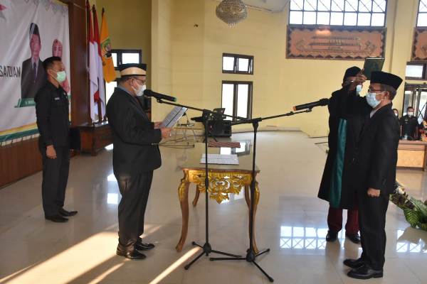 Bupati Dawam Rahardjo Lantik Sekretaris Daerah Kabupaten Lampung Timur