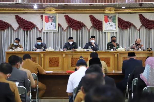 Rakor Satgas Covid-19, Parosil: Sampaikan Bahwa Program Vaksinasi Bukan Abal-abal