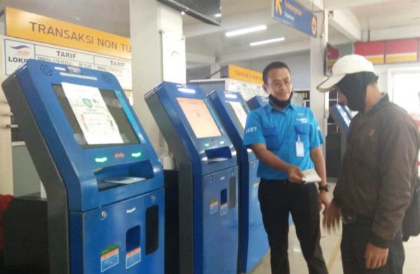 Marak Calo Tiket Diduga Dikendalikan Petugas ASDP di Pelabuhan Merak dan Bakauheni?