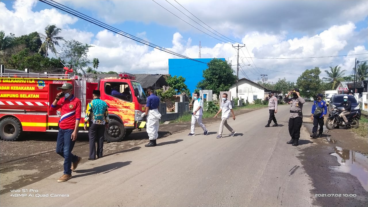 Dua Desa di Kecamatan Sidomulyo Disemprot Disinfektan