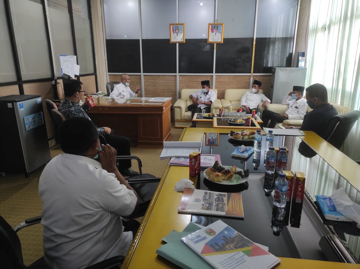 Soal Dana CSR PT TEP, Asisten 1 Tanggamus Giring Tiga Kepala Pekon Tanda Tangan Pernyataan