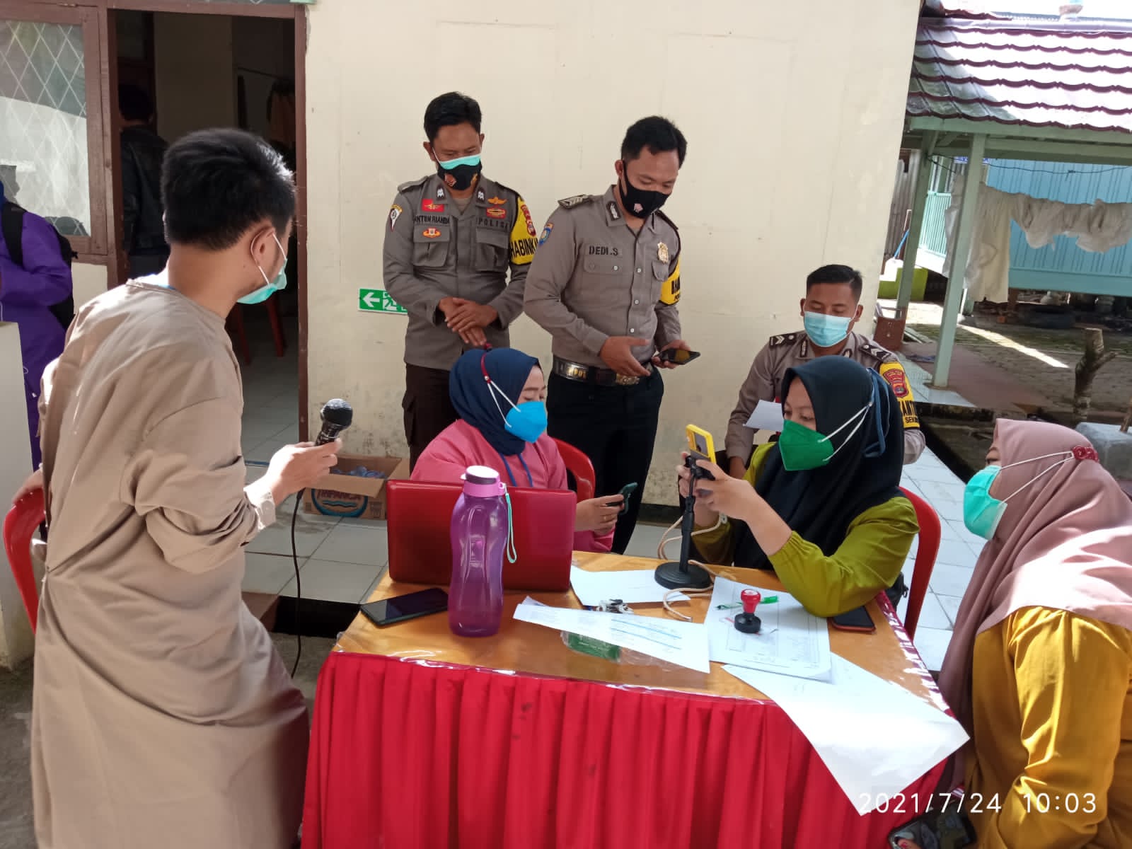 HUT Bhayangkara Ke-75, Puskesmas Kenali Laksanakan Vaksinasi Dosis Kedua