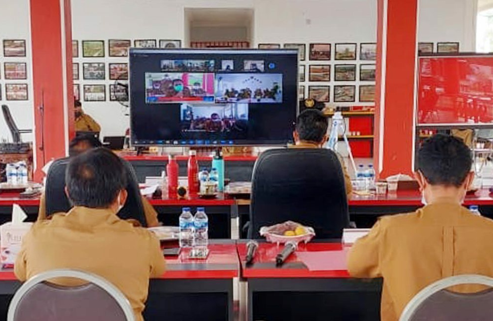 Mantaafkan TIK, Bupati Nanang Ermanto Gelar Rapat Virtual Dengan Camat dan KepalaĀ Desa se-Kabupaten Lamsel