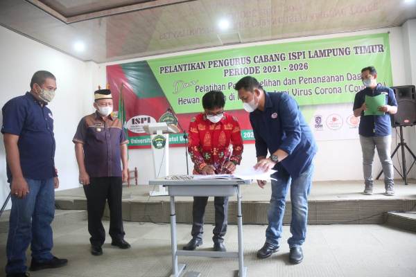 Bupati Hadiri Pelantikan Pengurus Cabang ISPI Dan Jadi Saksi Penandatanganan Kerjasama Dengan UNU Lamtim