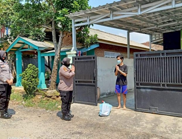 Jumat Berkah Ditpamobvit Polda Lampung Kirim Bansos Wartawan yang Isolasi Mandiri