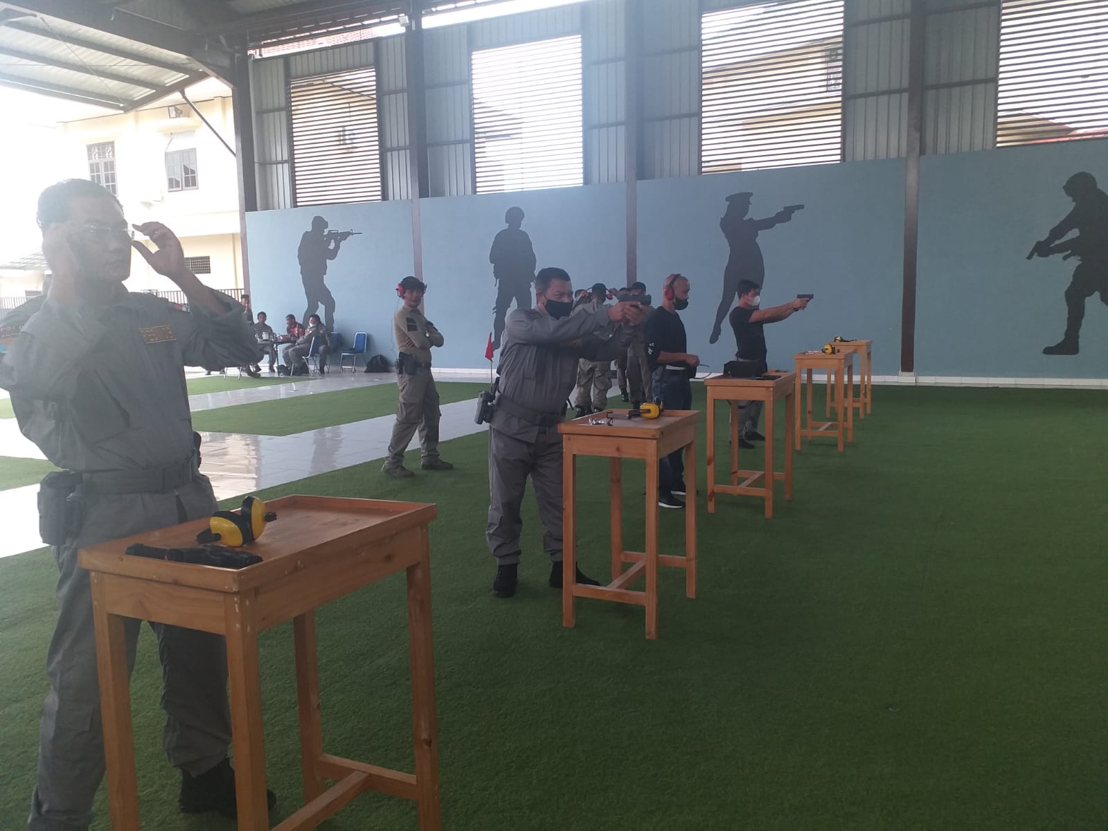 Berantas Pelaku Kejahatan, Tekab 308 Ditreskrimum Polda Lampung Latihan Tembak