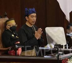 Presiden Jokowi Kenakan Pakaian Adat Badui, Ketua Adat: Kami Yakin Pelaku UMKM Akan Dibanjiri Pesanan