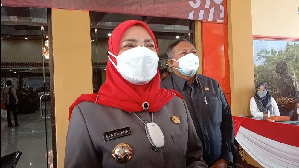 Wali Kota Bandar Lampung Hadiri Sidang Paripurna Penyampaian Laporan Pansus