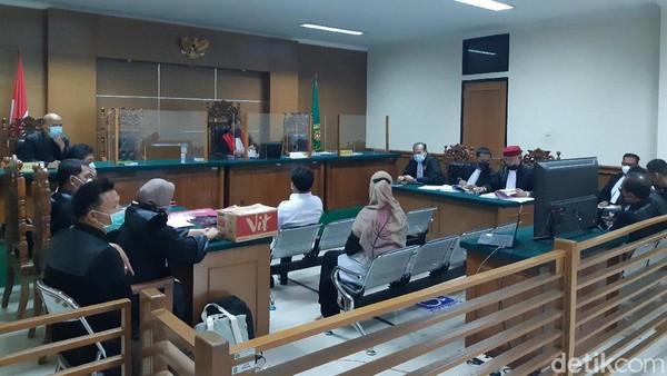 Agus Suryadinata Terdakwa Korupsi Masker KN95 di Pemprov Banten Ternyata Bukan Pegawai PT RAM