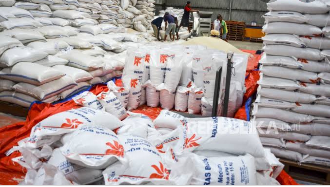 Berikan Beras Tak Layak Konsumsi, Pihak Bulog Mesuji Terkesan Buang Badan