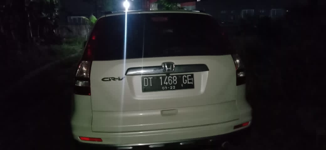 Oknum Anggota Polairud Digrebek Warga dalam Mobil Goyang Bersama Istri Orang?