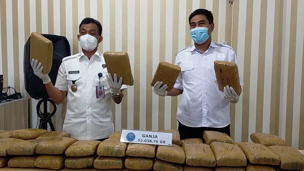 52 kg Ganja Gagal Diselundupkan ke Jakarta, Diduga Dua Napi Terlibat