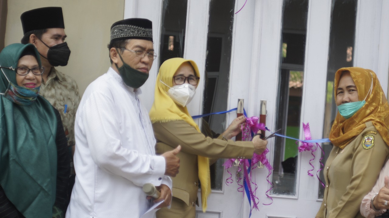 Lissafini Resmikan Mushola Al-Ikhlas SMPN 17 Bandar Lampung