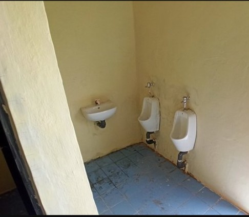 Program Pembangunan 18 Toilet di Sekolah Dasar Kota Serang “Amburadul”