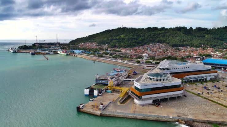 Tiga Kerja Terjatuh di Dermaga 4 Pelabuhan Merak Satu Tewas
