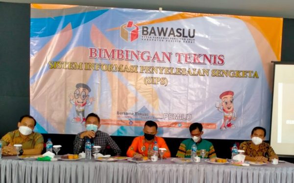 Bawaslu Pesisir Barat Laksanakan Bimtek Sistem Informasi Penyelesaian Bimtek