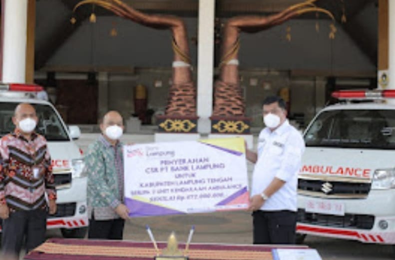 Bupati Lampung Tengah Terima Bantuan Ambulance CSR Bank Lampung