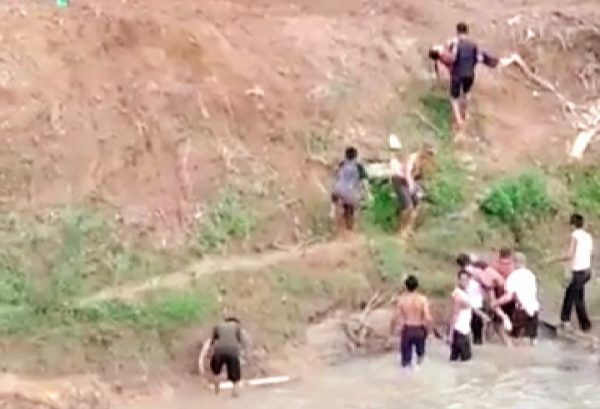 Tiga Pekan Diresmikan Jokowi Dua Gadis SMP Tewas Tenggelam di Bendungan Way Sekampung