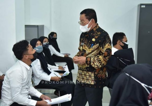 Hari Pertama, Bupati Saply TH Tinjau Pelaksanaan SKD CPNS Mesuji