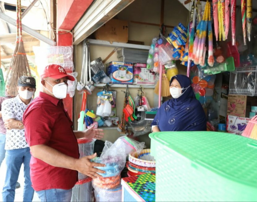 Pasca Relokasi, Nanang Tinjau Pedagang Eks Pasar Bakauheni di Pasar Siring Itik