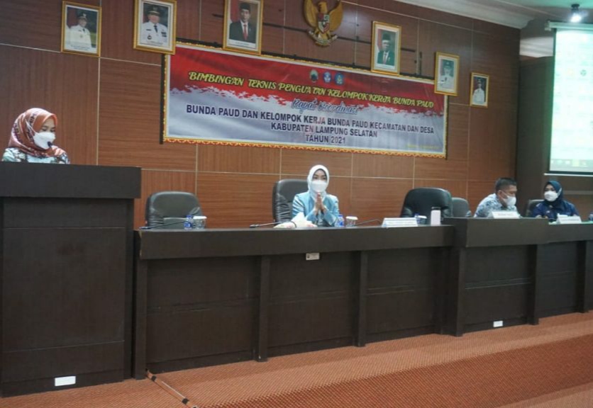 Wujudkan Layanan PAUD Berkualitas, Winarni Buka Rakor dan Bimtek Bunda PAUD Kecamatan dan Desa