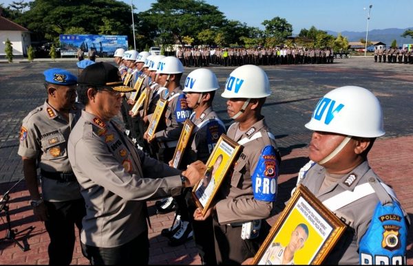Polda Maluku PTDH 13 Polisi Bermasalah