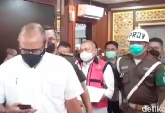 Kuasa Hukum Alex Noerdi Keberatan, Pertimbangkan Prapradilan