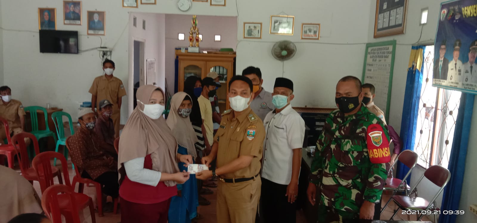 Pemerintah Pekon Seray Pesisir Barat Salurkan BLT Ke 15 Keluarga Penerima Manfaat