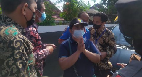 Mengaku Korban Asuransi Sempat Ingin Bentangkan Spanduk Untuk Presiden di SMA Negeri 2