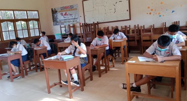 SMP Xaverius Terbanggi Besar Lakukan Pembelajaran Tatap Muka Terbatas