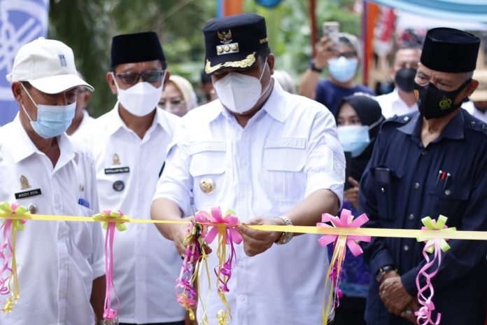 Bupati Musa Ahmad Resmikan Jembatan Way Handak
