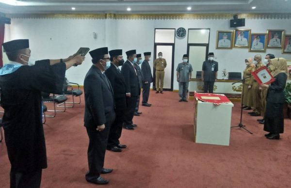 Bupati Dewi Handajani Mutasi dan Lantik Lima JPTP Pemkab Tanggamus