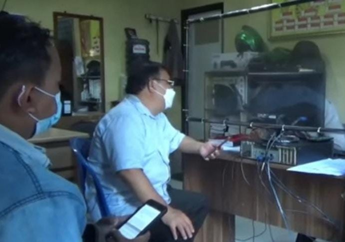 Mobil Pimpred Lampungpro Dirusak Orang Tak Dikenal di Depan Begagang Resto
