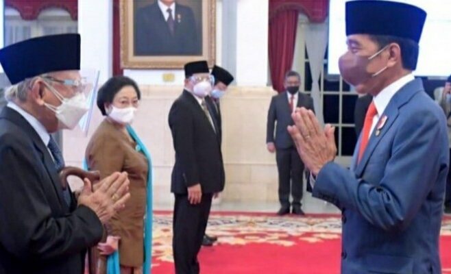 Jokowi Lantik Megawati Soekarno Putri Jadi Ketua Dewan Pengarah Badan Riset dan Inovasi Nasional