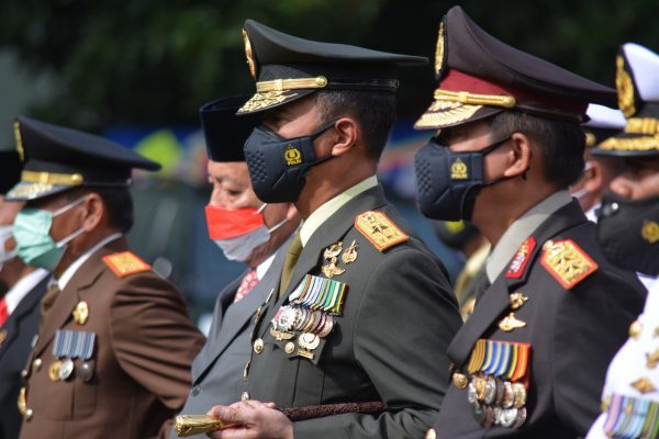 Danrem 043/Gatam Bersama Forkopimda, Ikuti Upacara HUT TNI ke-76 Virtual