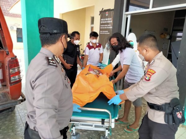 Mayat Dibawah Jembatan Sungai Buaya Murni Gantung Diri