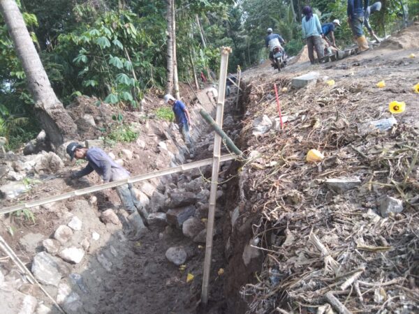 Pencarian Dana Proyek Rehabilitasi Daerah Irigasi Way Mada Jaya, Diduga Rekanan Diminta Serahkan Sejumlah Uang ke Oknum PUPR Pesawaran