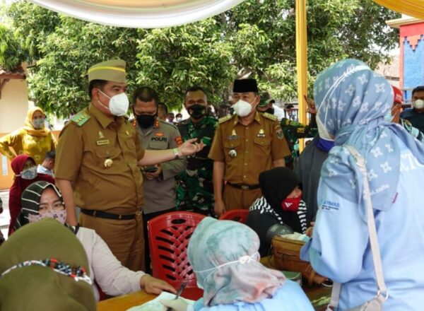 Musa Ahmad Tergetkan Vaksinasi di Lampung Tengah Rampung Akhir Tahun