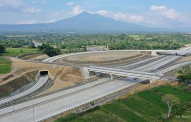 Akhir 2021 HK Rampungkan Pembangunan Dua Ruas Jalan Tol Trans Sumatera