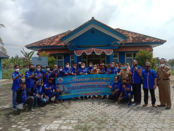 Bupati Lepas Rombongan PWI Lampung Timur Bertolak Praporwanas Ke Jogjakarta