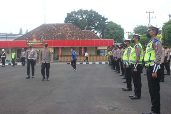 Polres Kota Metro Apel Operasi Zebra Krakatau 2021