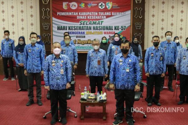 Winarti dan Dinas Kesehatan Tulang Bawang Raih Penghargaan HKN
