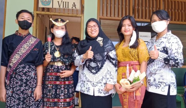 Semaraknya SMP Xaverius Terbanggi Besar Peringati Hari Guru