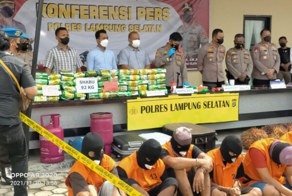 Polres Lampung Selatan Gagalkan Penyelundupan 92 Kg Sabu Sabu di Res Area da  Pintu Penyeberangan Bakauheni