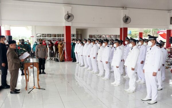 Bupati Nanang Ermanto Lantik 83 KadesTerpilih Hasil Pilkades Serentak 2021