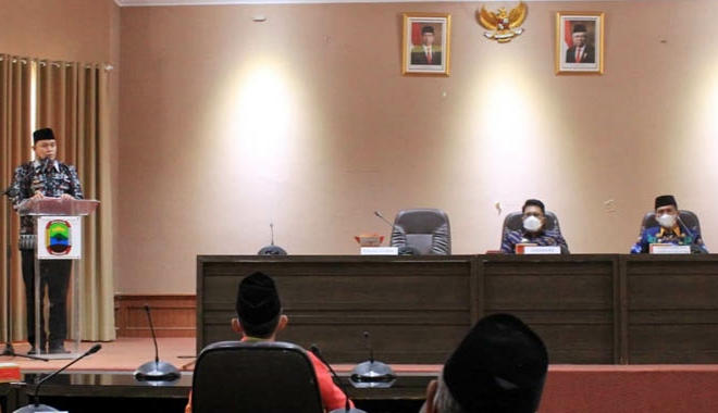 Pelepasan Kafilah MTQ Kabupaten Lamsel ke Tingkat Propinsi , Thamrin: Raih Kembali Prestasi Juara Umum