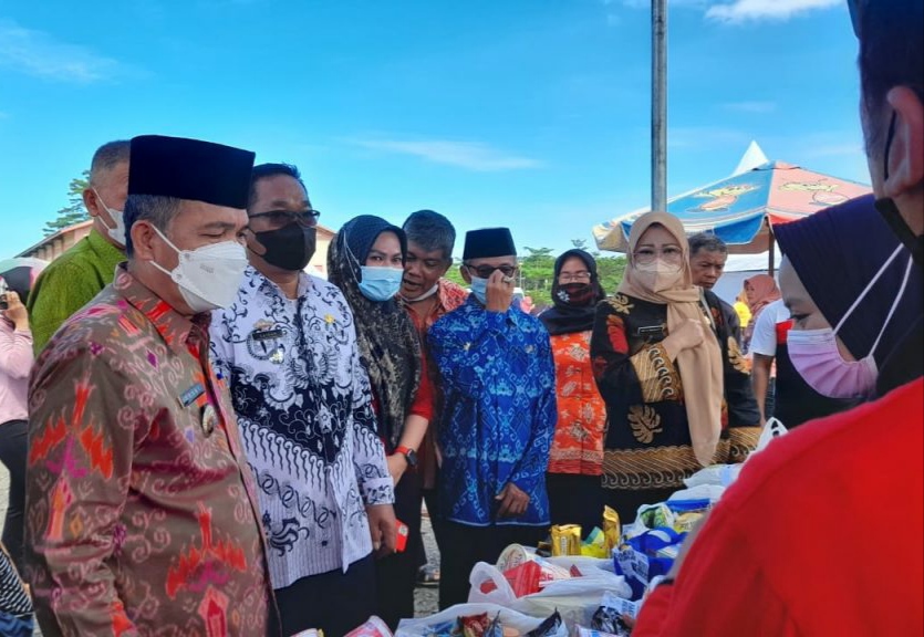 Pemkab Lamsel Gelar Pasar Murah di GWH Kalianda