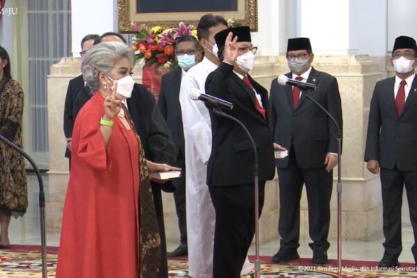 Jokowi Lantik 12 Dubes Luar Biasa, ini Daftarnya